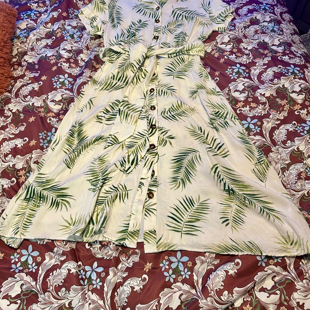 H&M Green Leaf Print Dress - Picture 4 of 11